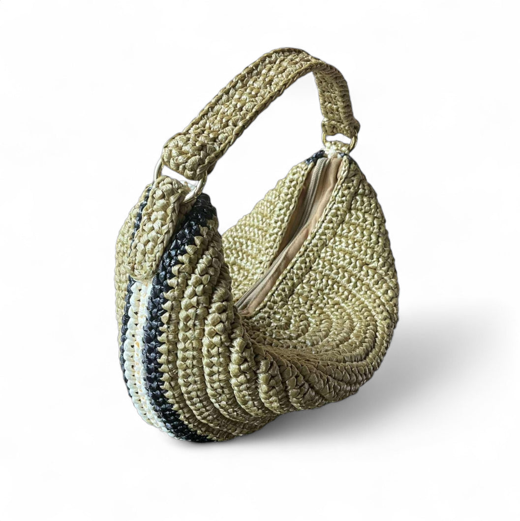 CARINA Dumpling Handbag | Premium Straw