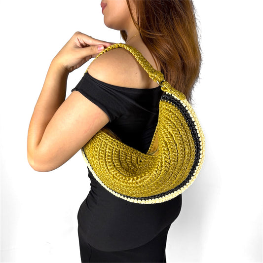 CARINA Dumpling Handbag | Premium Straw