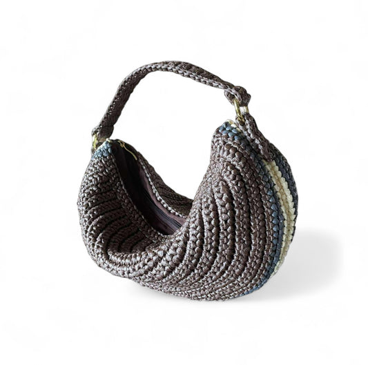 CARINA Dumpling Handbag | Premium Straw