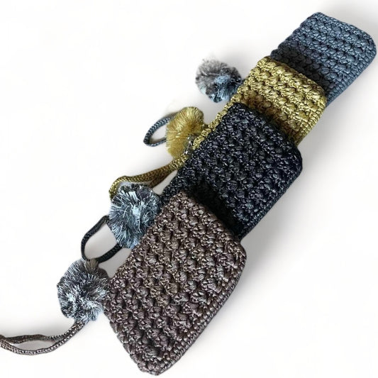 MONEDA Handmade Pouch with Wristlet | Premium Straw Bag